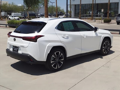 2023 Lexus UX 250h Premium