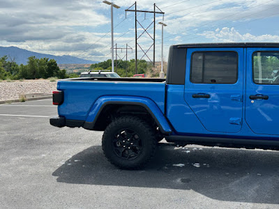 2021 Jeep Gladiator Willys