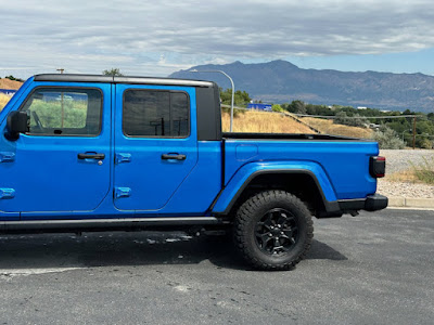 2021 Jeep Gladiator Willys