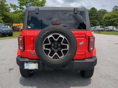 2024 Ford Bronco Outer Banks