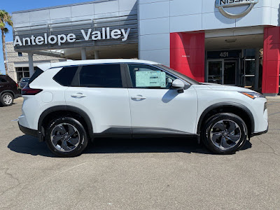 2024 Nissan Rogue SV