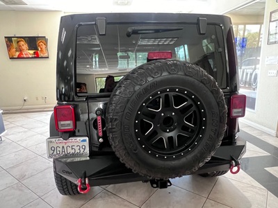 2016 Jeep WRANGLER UNLIMITED SPORT 4x4