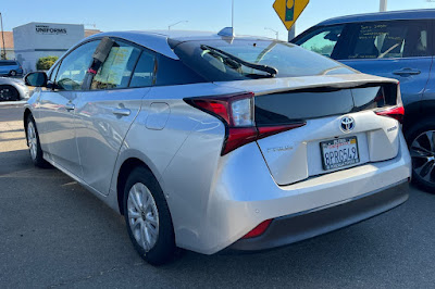 2020 Toyota Prius LE