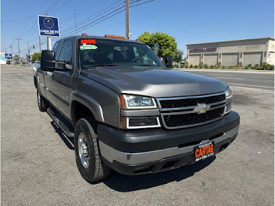 2006 Chevrolet Silverado 2500 HD Extended Cab LT Pickup 4D 8 ft