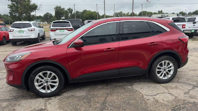 2020 Ford Escape SE