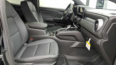 2024 Chevrolet Colorado 2WD LT Crew Cab