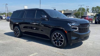 2023 Chevrolet Suburban RST