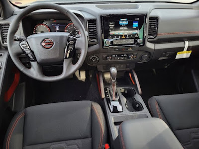 2024 Nissan Frontier Crew Cab 4x4 PRO-4X