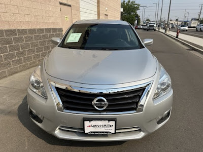 2015 Nissan Altima 2.5 SV AUTOMATIC!