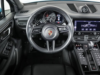 2022 Porsche Macan