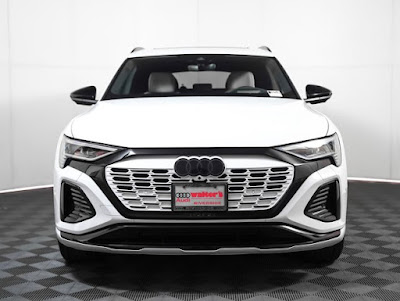 2024 Audi Q8 e-tron Prestige