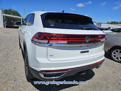 2024 Volkswagen Atlas Cross Sport 2.0T SE w/Technology