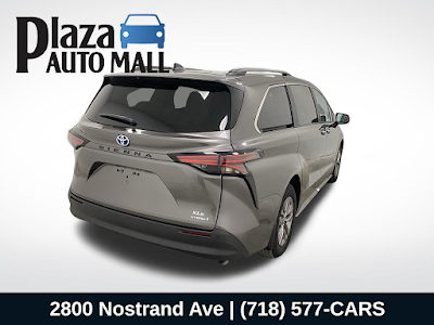 2024 Toyota Sienna XLE