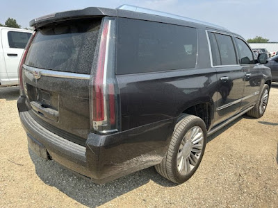 2018 Cadillac Escalade ESV Platinum 4WD! LOADED!