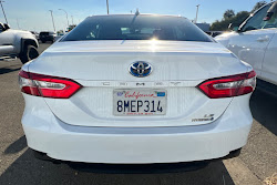 2019 Toyota Camry Hybrid LE