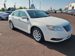 2011 Chrysler 200 Touring FWD