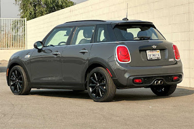 2019 MINI Cooper S Signature