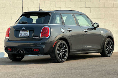 2019 MINI Cooper S Signature