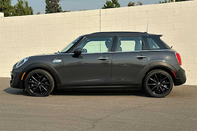 2019 MINI Cooper S Signature