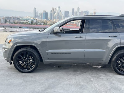 2020 Jeep Grand Cherokee Altitude