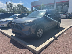 2020 Toyota RAV4 LE