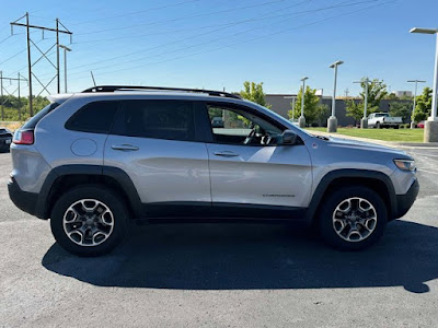 2020 Jeep Cherokee Trailhawk