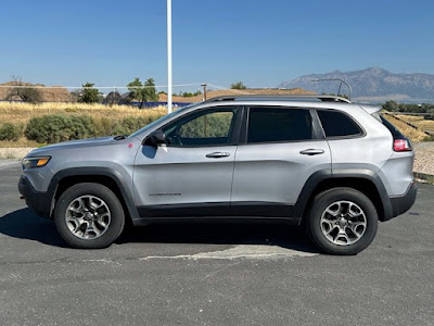 2020 Jeep Cherokee Trailhawk