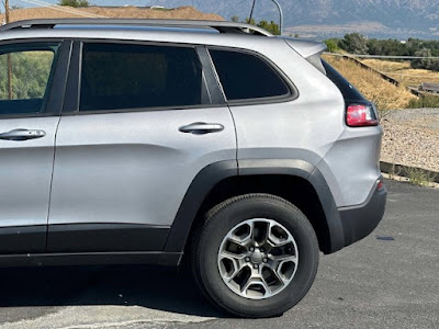 2020 Jeep Cherokee Trailhawk