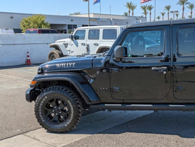 2021 Jeep Gladiator Willys