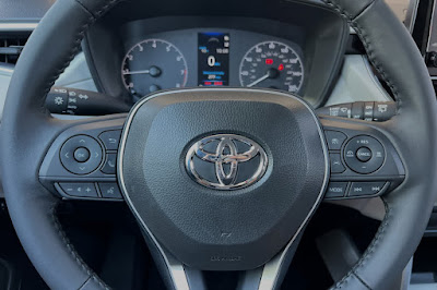 2024 Toyota Corolla Cross LE