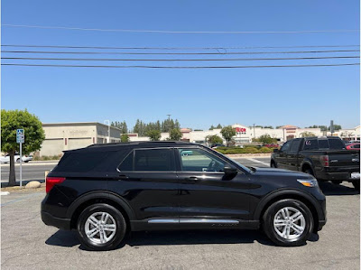 2023 Ford Explorer XLT Sport Utility 4D