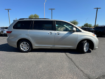 2015 Toyota Sienna XLE