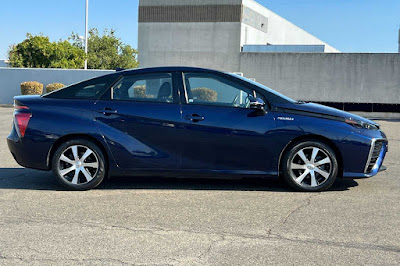 2016 Toyota Mirai BASE