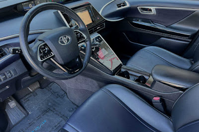 2016 Toyota Mirai BASE