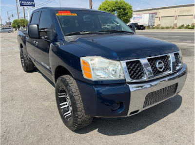 2006 Nissan Titan Crew Cab XE Pickup 4D 5 1/2 ft