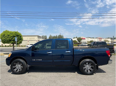 2006 Nissan Titan Crew Cab XE Pickup 4D 5 1/2 ft