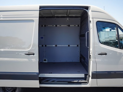 2025 Mercedes-Benz Sprinter Cargo Van