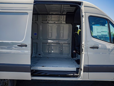 2025 Mercedes-Benz Sprinter Cargo Van