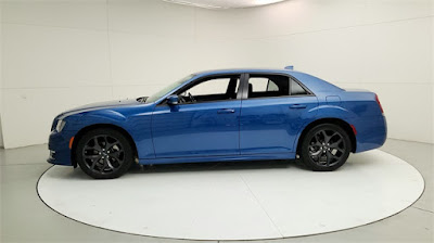 2022 Chrysler 300 Touring