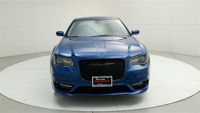 2022 Chrysler 300 Touring