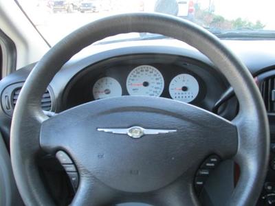 2005 Chrysler Town & Country LX Minivan