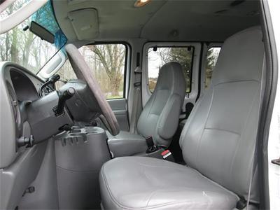 2003 Ford E-Series Van E-350 SD XL Passenger Van Wagon