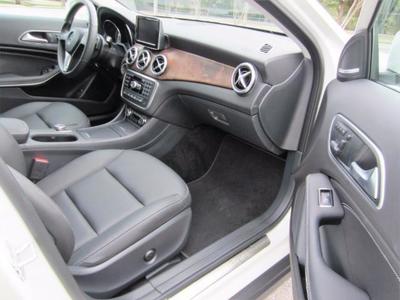 2015 Mercedes-Benz GLA250 SUV