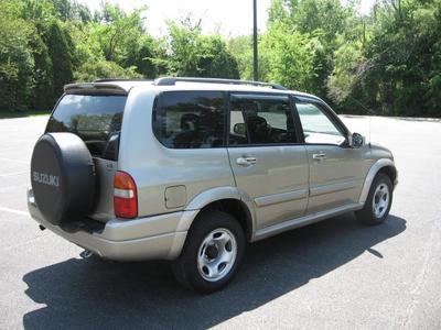 2002 Suzuki XL7 SUV