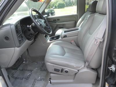 2004 GMC Yukon XL 2500 SLT SUV