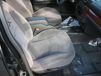 2001 Chrysler Sebring LX Sedan