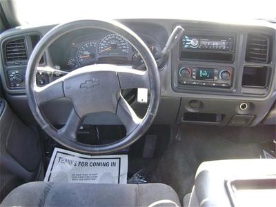 2004 Chevrolet Silverado 2500 LS 4dr Crew Cab LS Truck