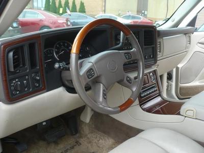 2003 Cadillac Escalade ESV SUV