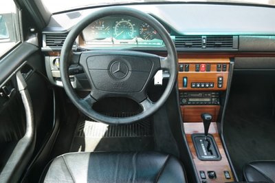 1994 Mercedes-Benz 300 Series
