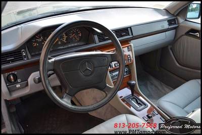 1993 Mercedes-Benz 300-Class